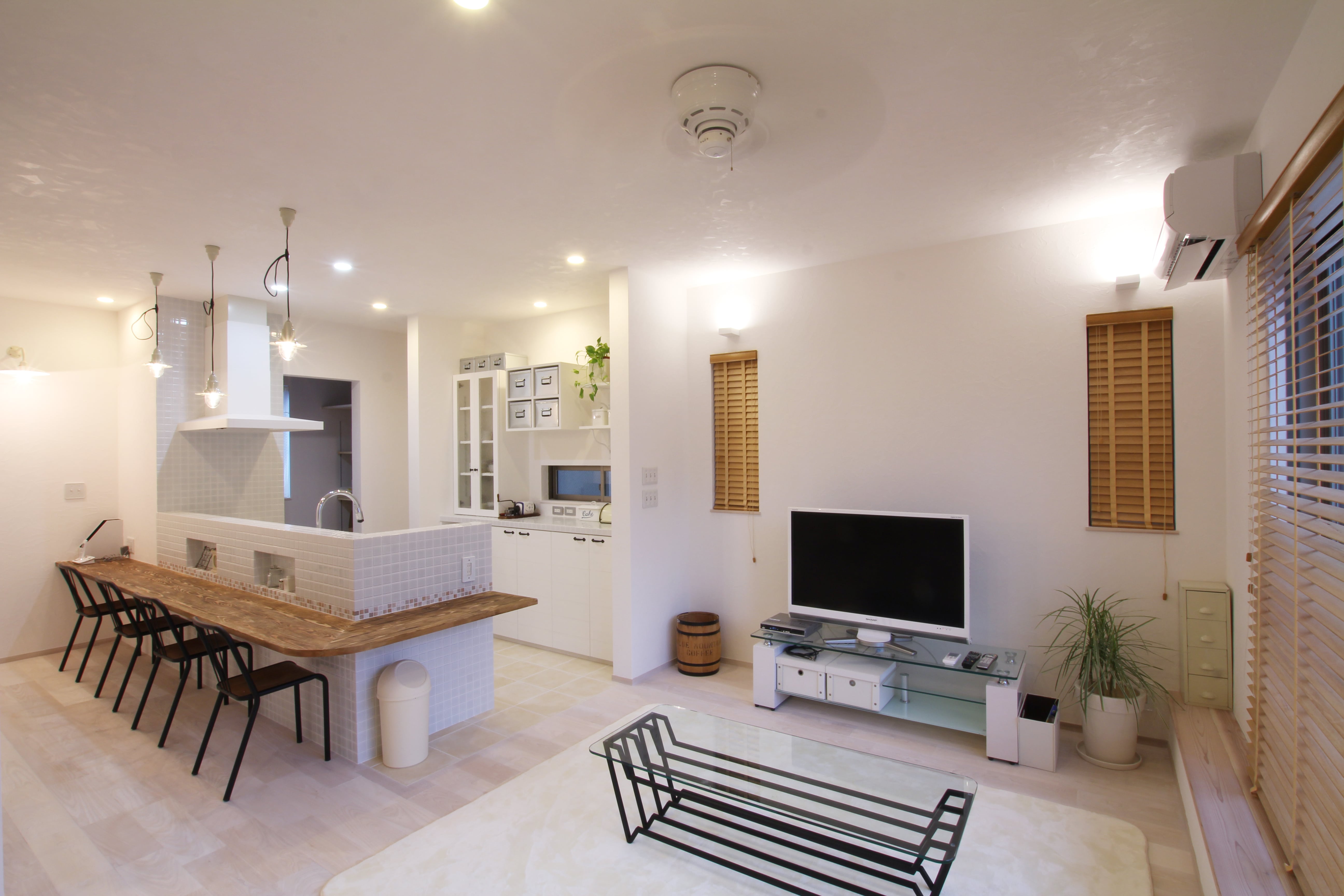 施工写真1枚目　ホワイトスタイル