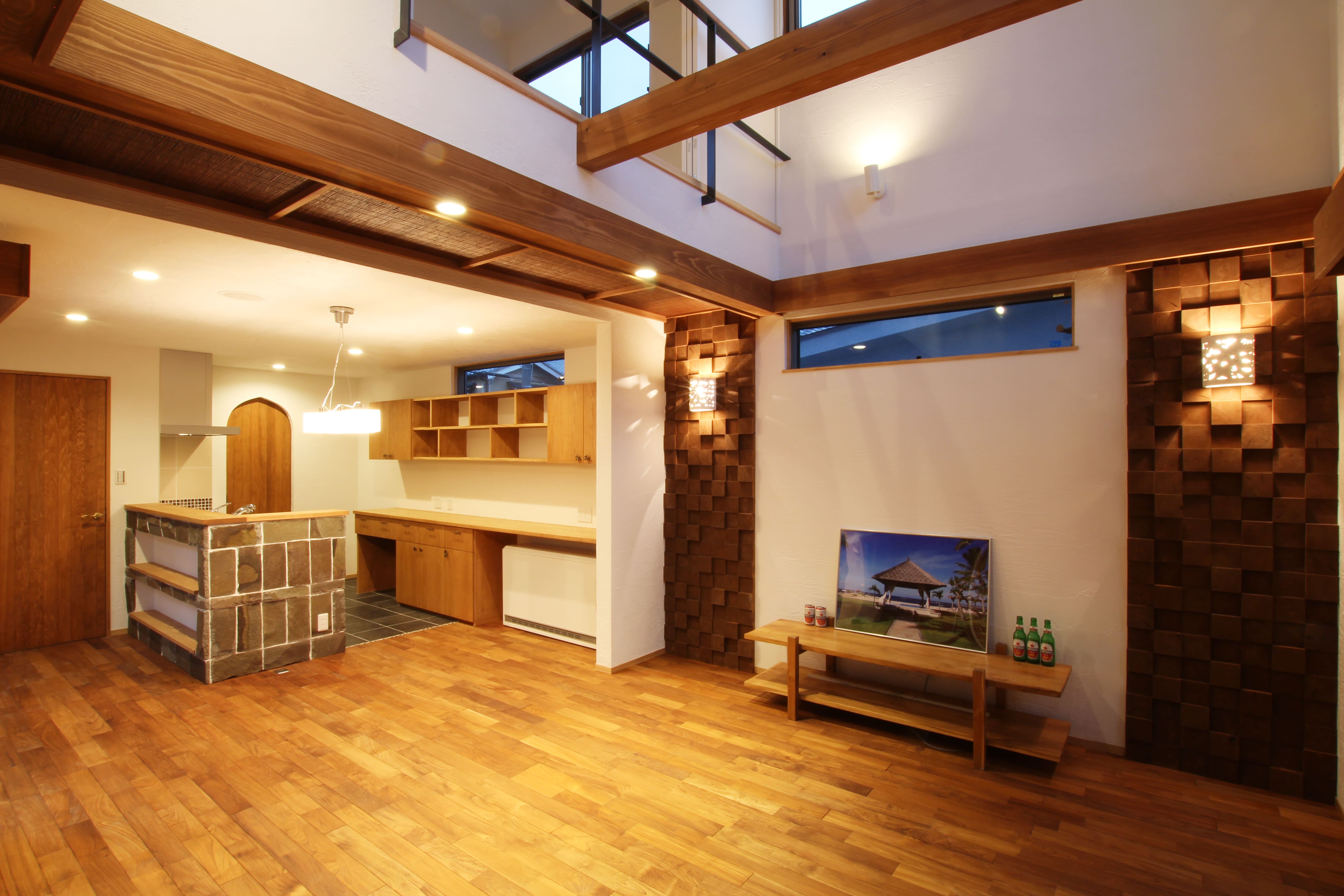 施工写真1枚目　バリ薫る、ヴィラスタイル