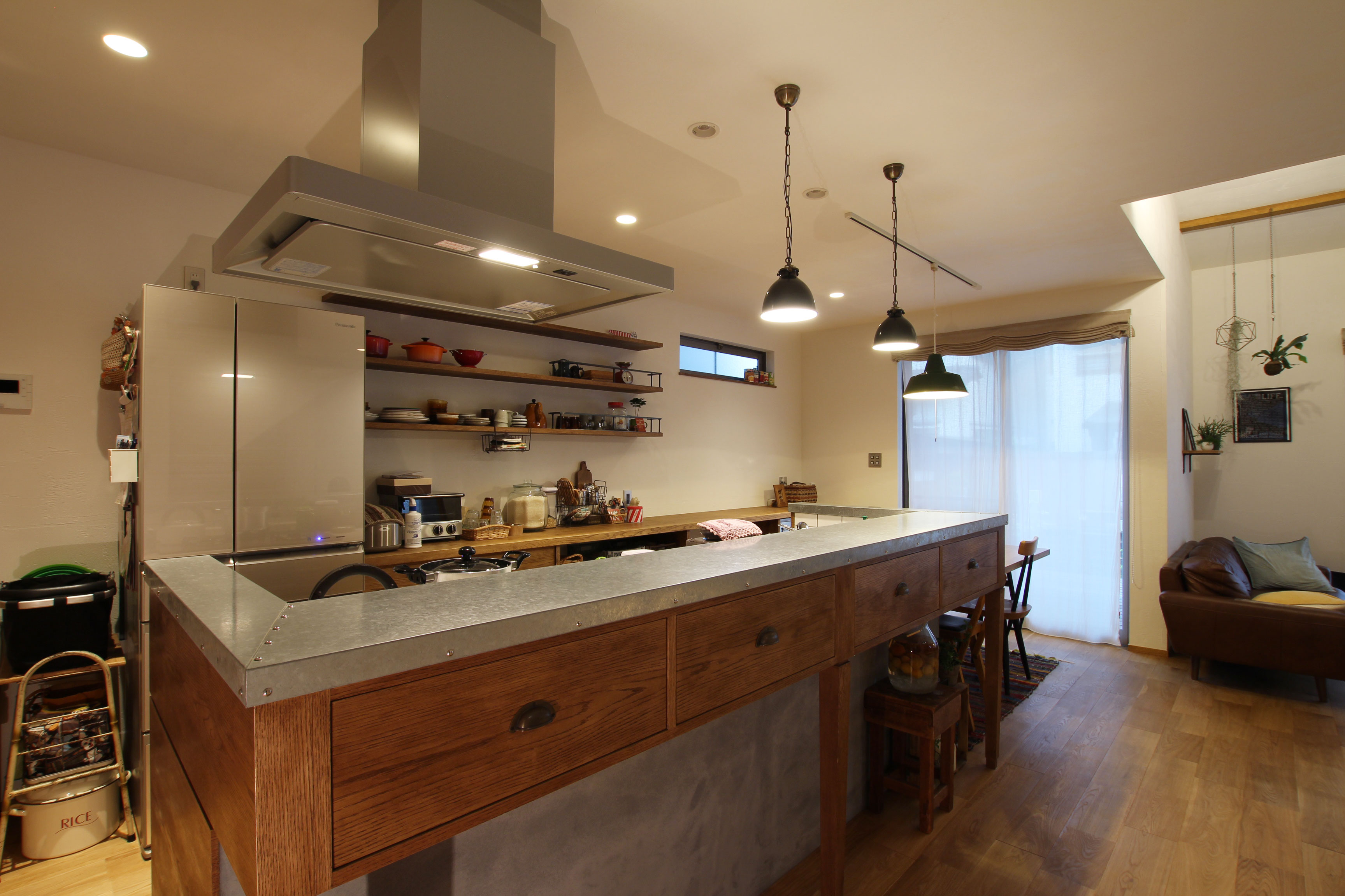 施工写真1枚目　家族ではぐくむガーデンスタイル 