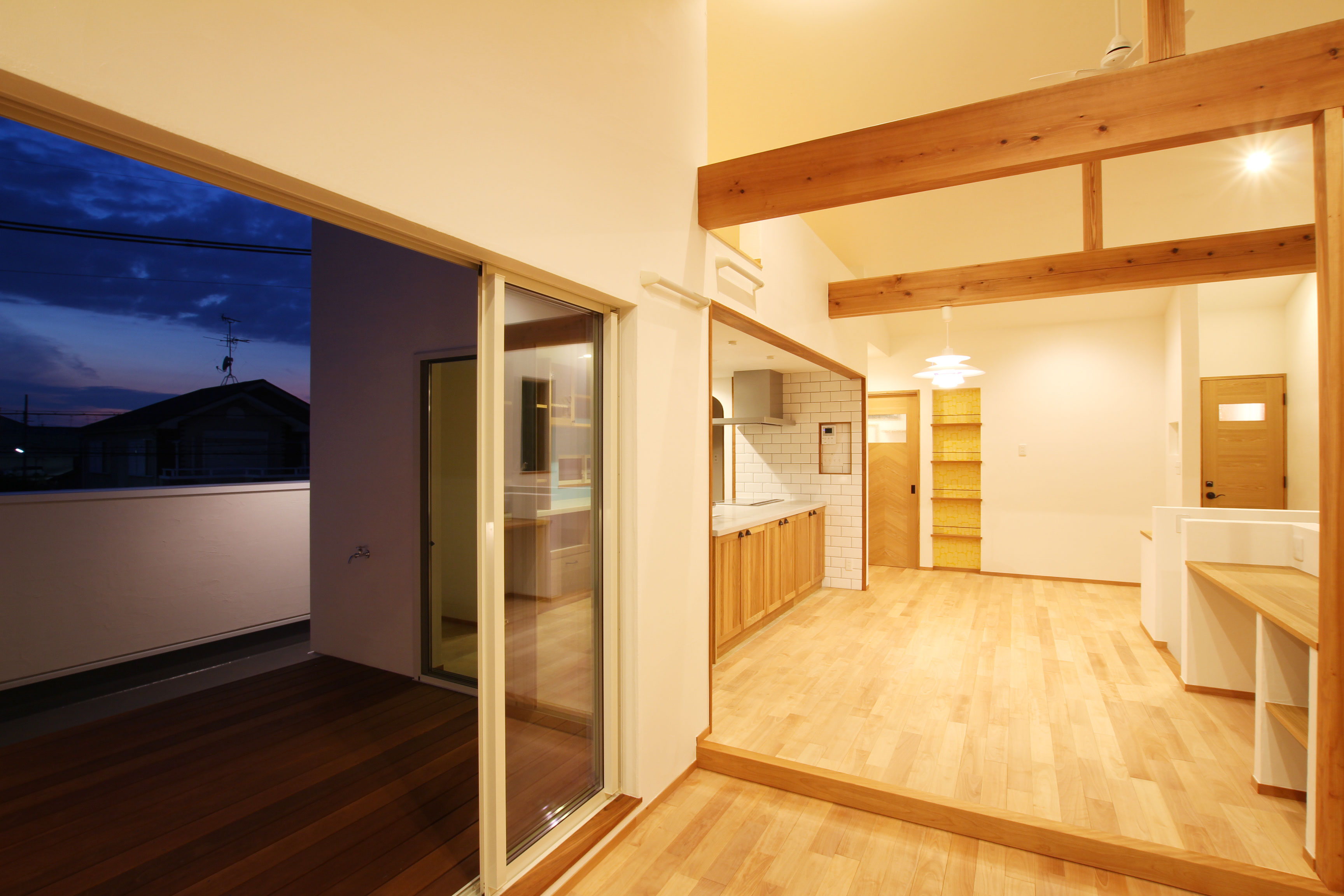 施工写真2枚目　ポップに彩るスカンジナビアンクラシカル 