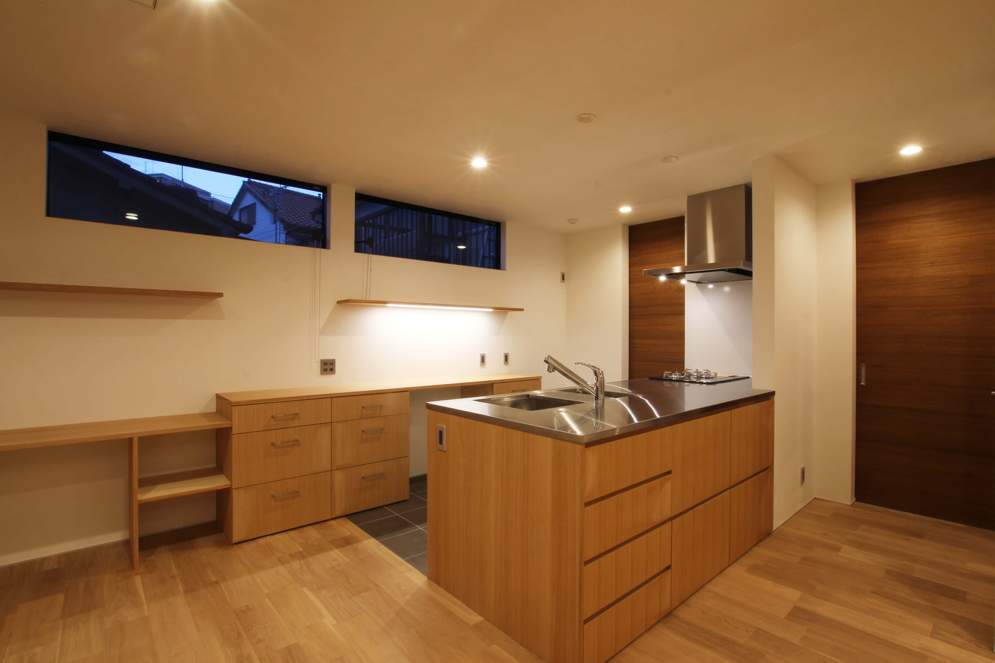 施工写真1枚目　吹抜け土間のあるLuz House 