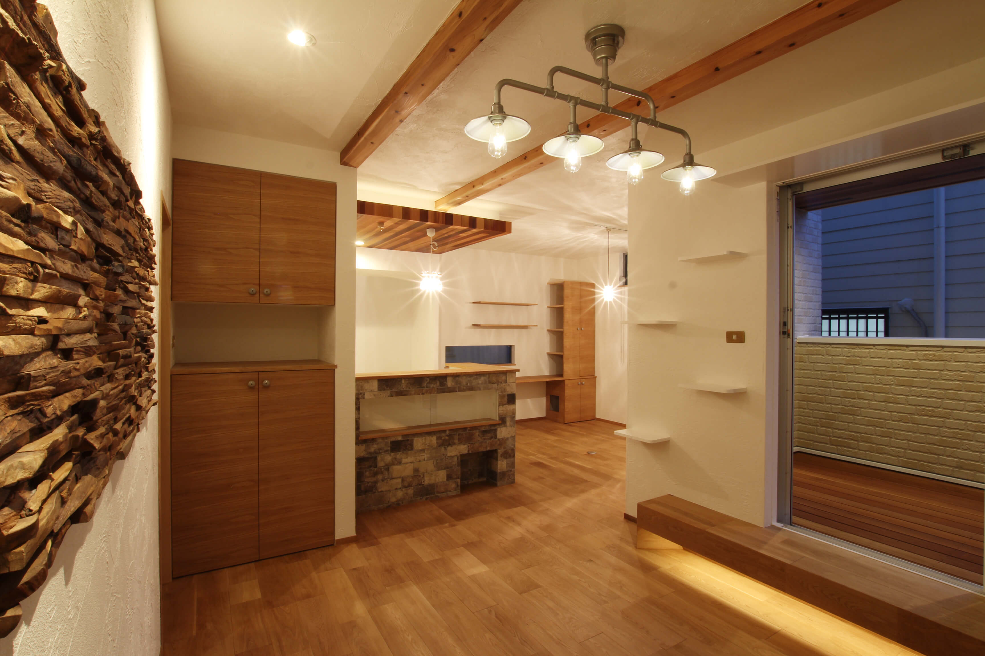 施工写真1枚目　猫と暮らすミニマルカフェ