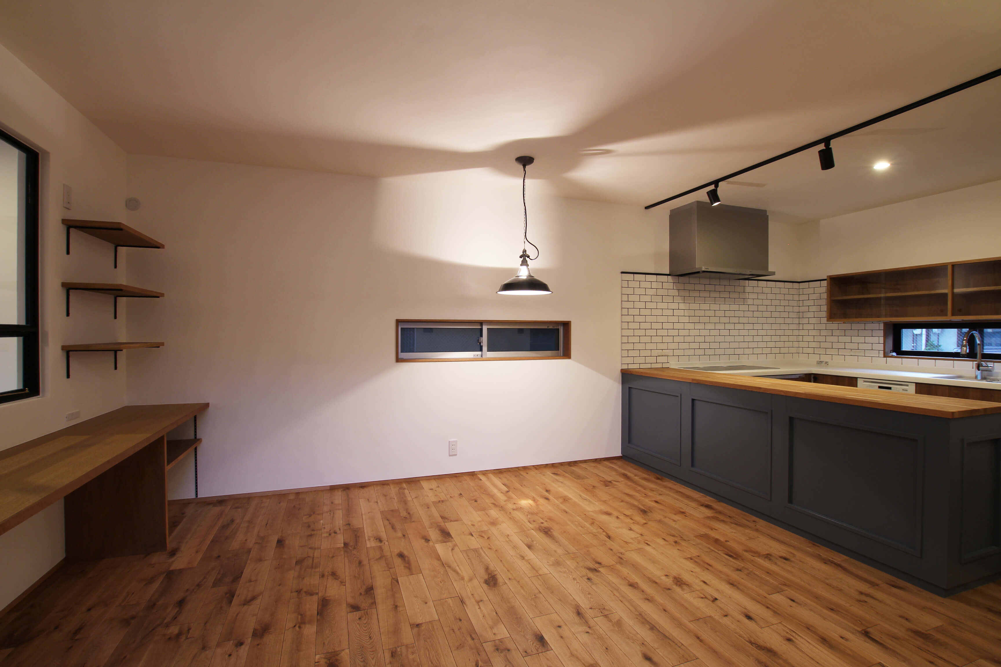 施工写真2枚目　Industrial Scandinavian 