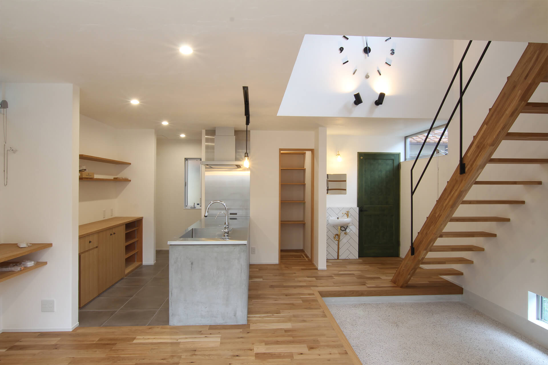 施工写真3枚目　Link House