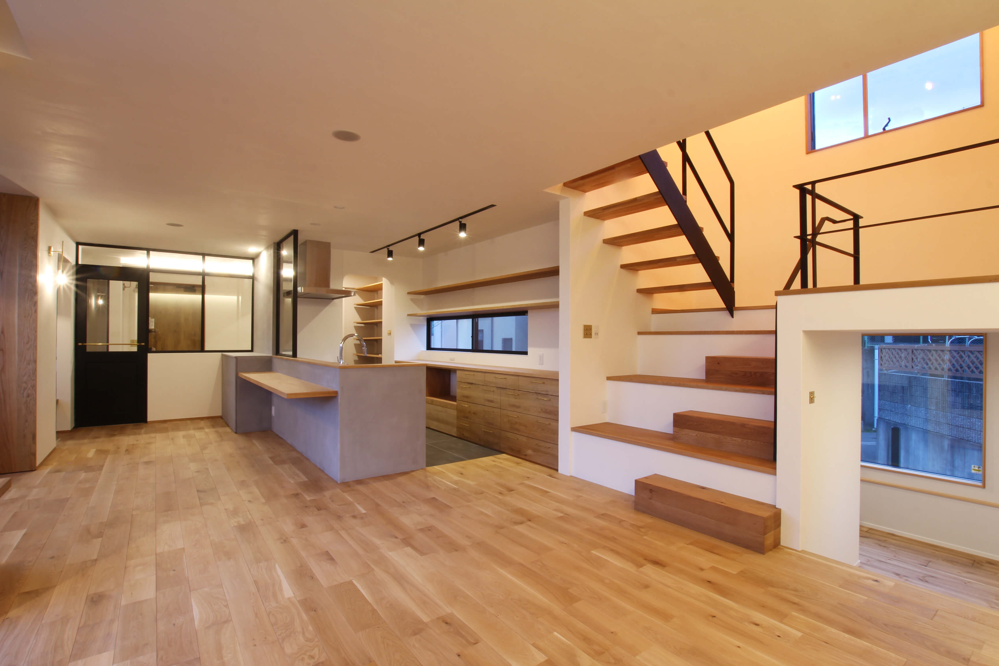 施工写真2枚目　心地よい窓辺の家