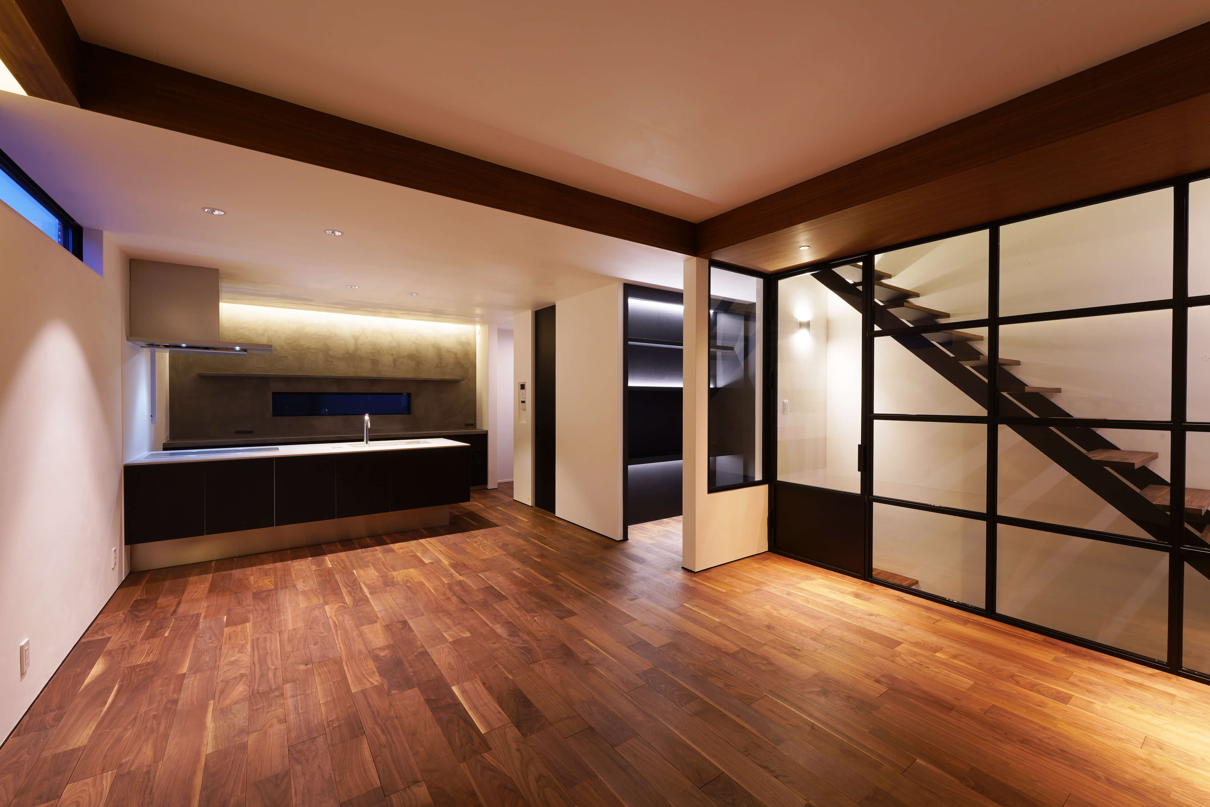 施工写真1枚目　The Hidden House 