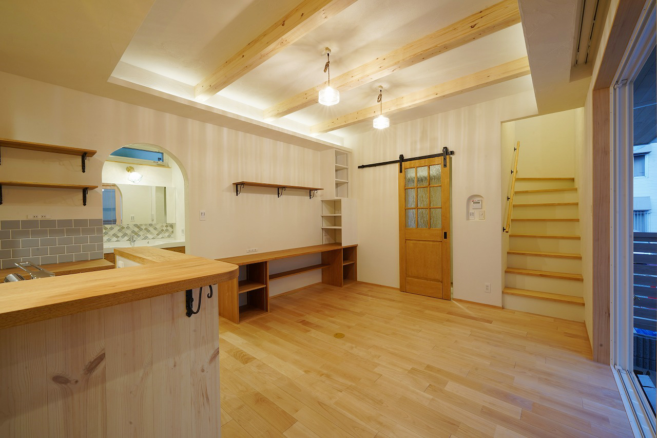 施工写真1枚目　blanc briller