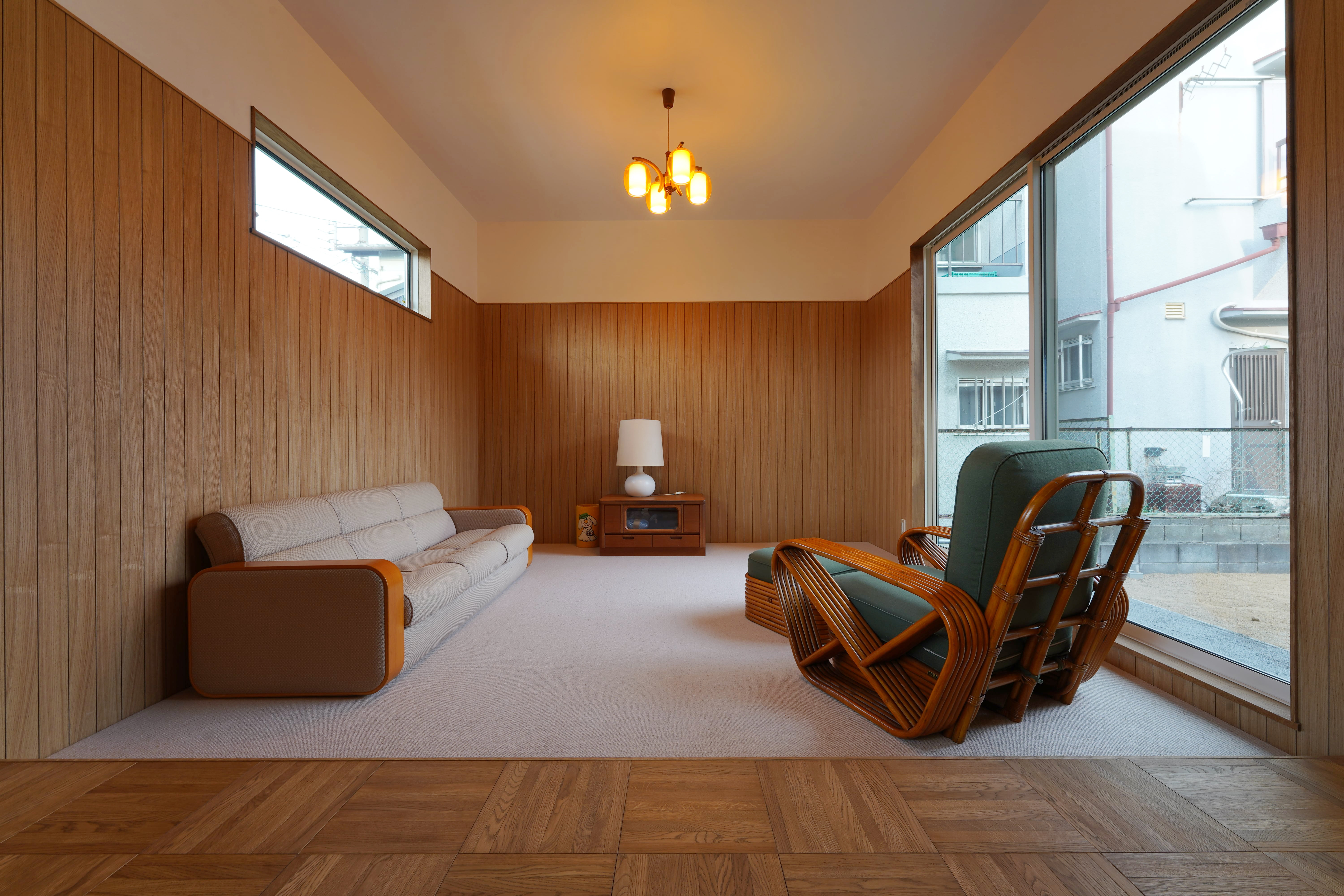 施工写真2枚目　Good Ole Dimly House